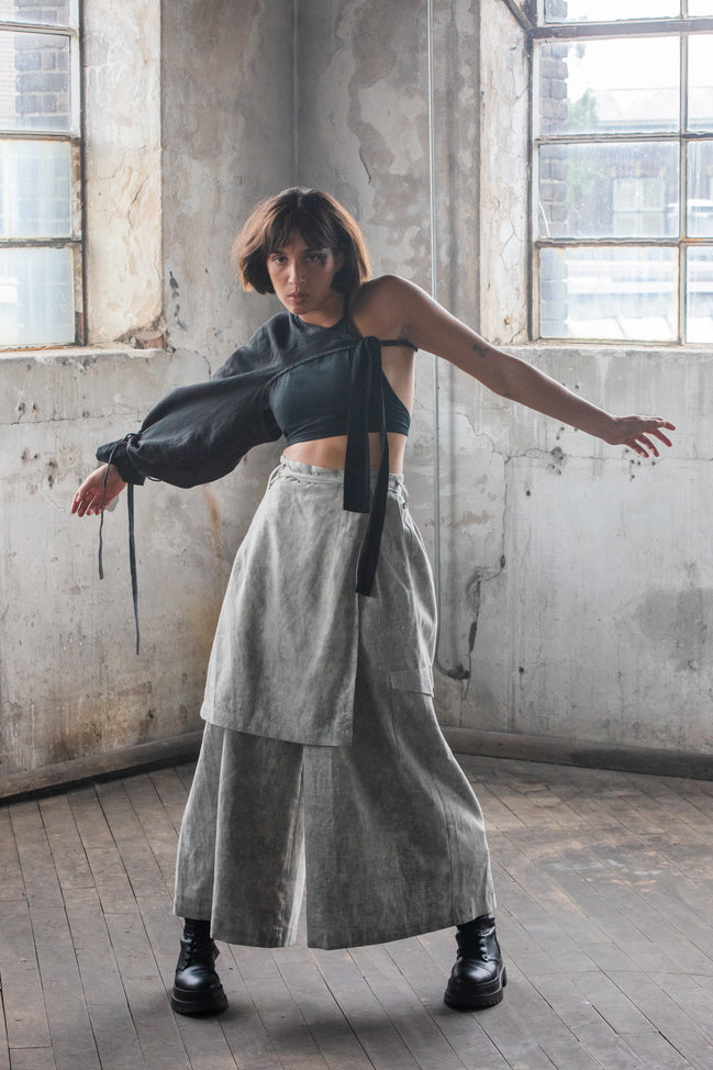 A'AURA SMOKEY CHARCOAL TROUSERS